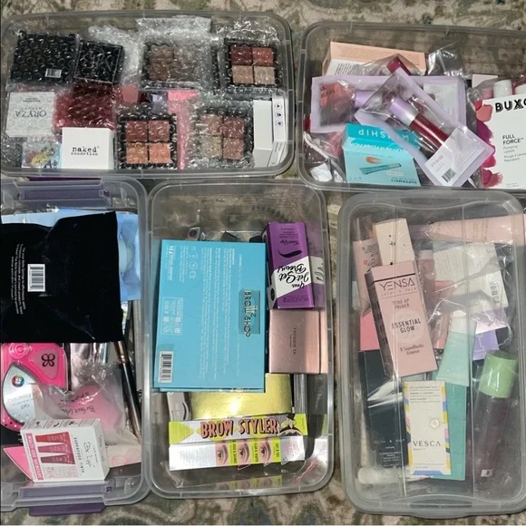 Assorted Makeup Collection Mystery Selection All Brands - Picture 8 of 9